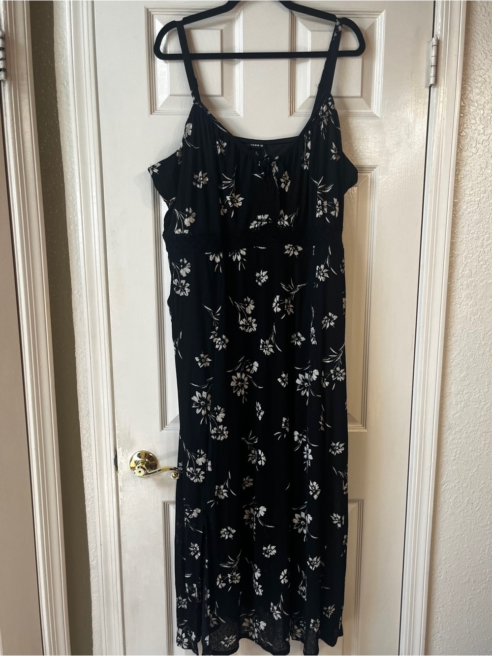 NWT torrid Black Floral Maxi Dress